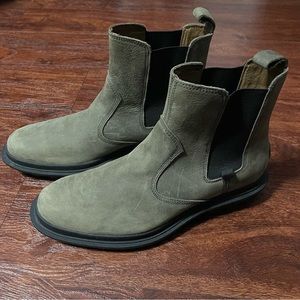 Men’s suede Sorel Chelsea pull on boot